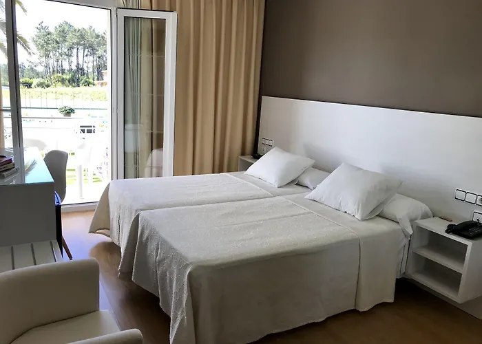 Hotel Nuevo Vichona 3 Estrellas Superior 3*